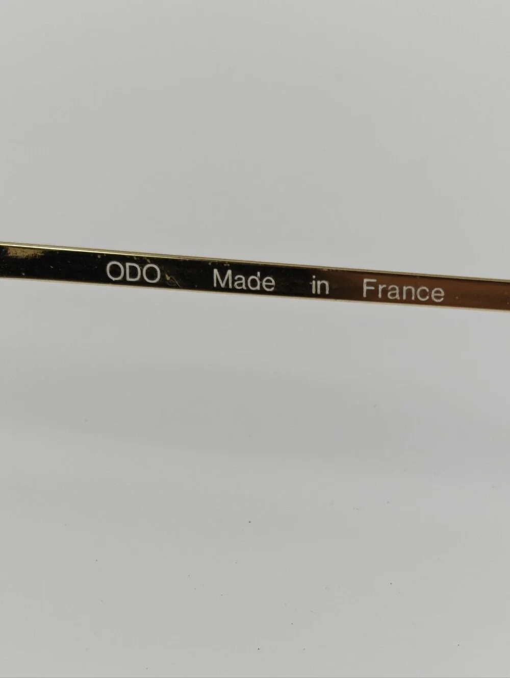 Manola Odo Frames Round Gold-Tone. Glasses with Subtle Copper Weathered Patina.